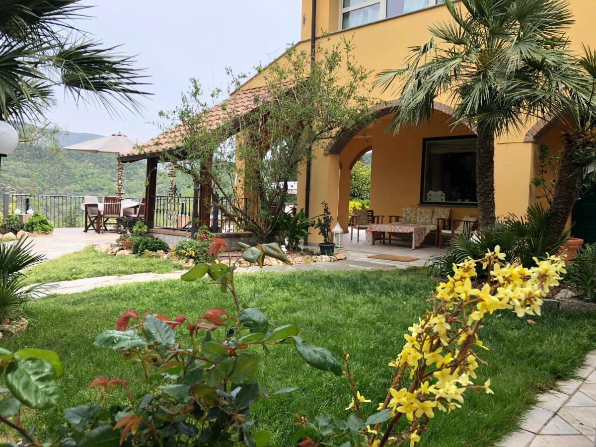 L'Acacia B&B Пьетра-Лигуре Экстерьер фото